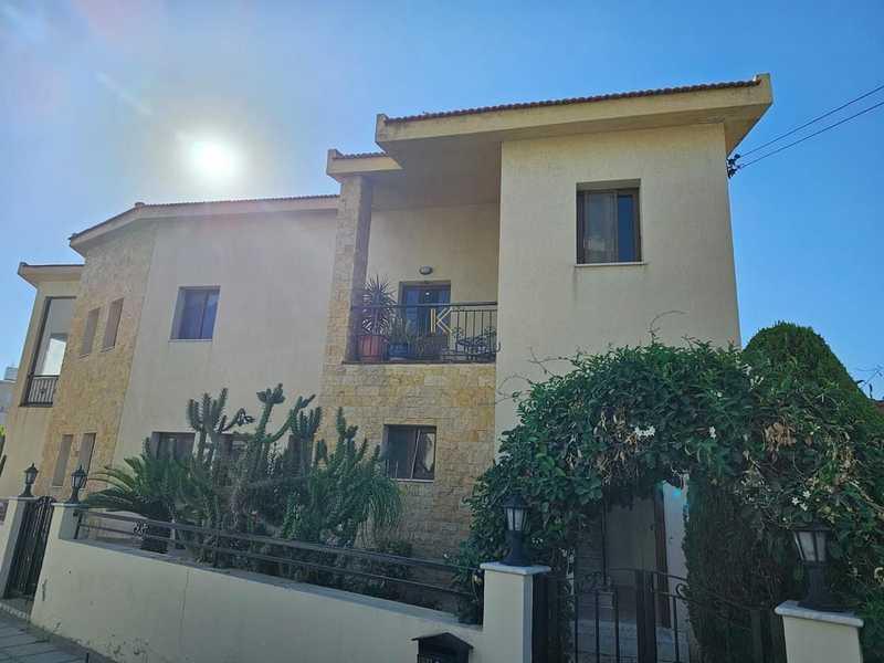3-bedroom detached house to rent: https://www.bazaraki.com/adv/5797447_3-bedroom-detached-house-to-rent (www.bazaraki.com)