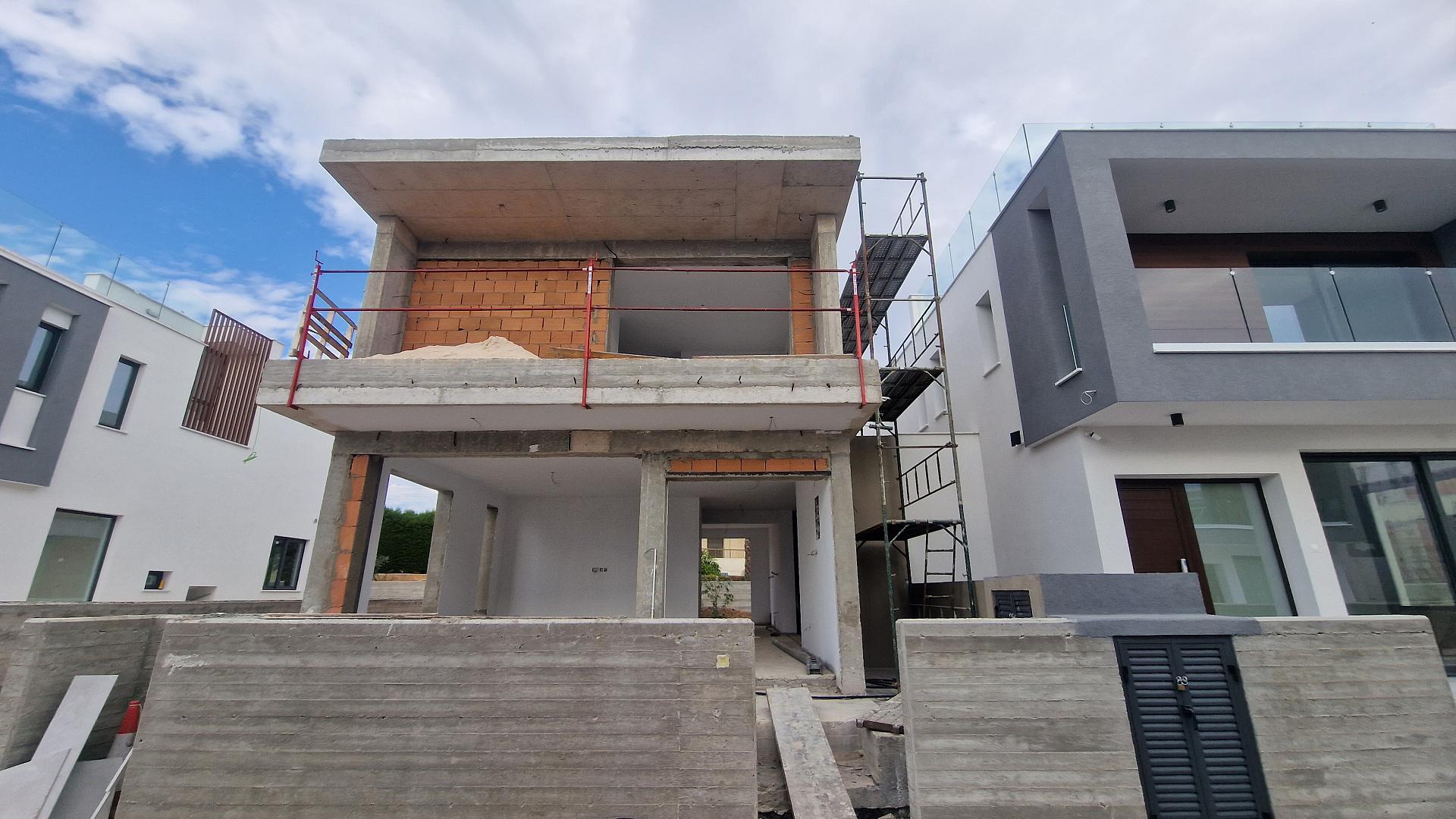 New 3-bedroom house in Paphos № 153079: https://dom.com.cy/en/catalog/sale/153079/ (dom.com.cy)