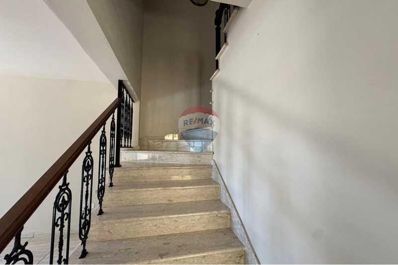 5-bedroom detached house for sale: https://www.bazaraki.com/adv/5789320_5-bedroom-detached-house-for-sale (www.bazaraki.com)