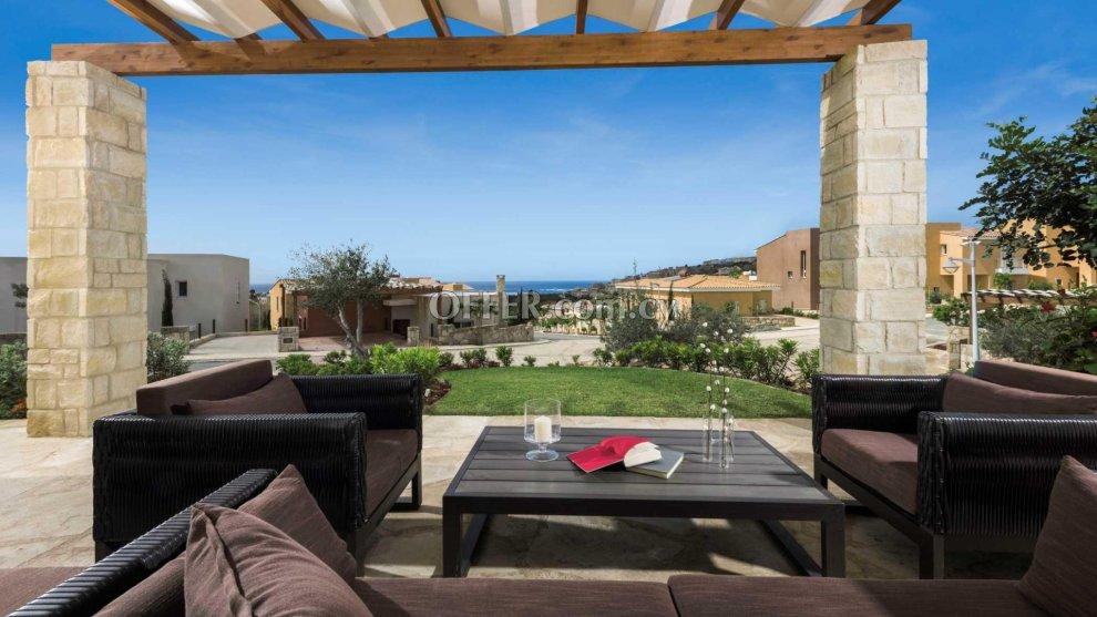 3 bed apartment for sale in Chloraka Pafos: https://www.offer.com.cy/en/3-bed-apartment-for-sale-in-chloraka-pafos/21-816847/ (www.offer.com.cy)