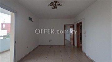 Spacious 3-bedroom Apartment in Central Larnaca: https://www.offer.com.cy/en/spacious-3-bedroom-apartment-in-central-larnaca/21-816268/ (www.offer.com.cy)