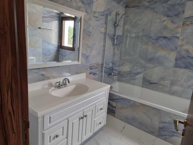  5-bedroom detached house to rent: https://www.bazaraki.com/adv/5789294_5-bedroom-detached-house-to-rent (www.bazaraki.com)