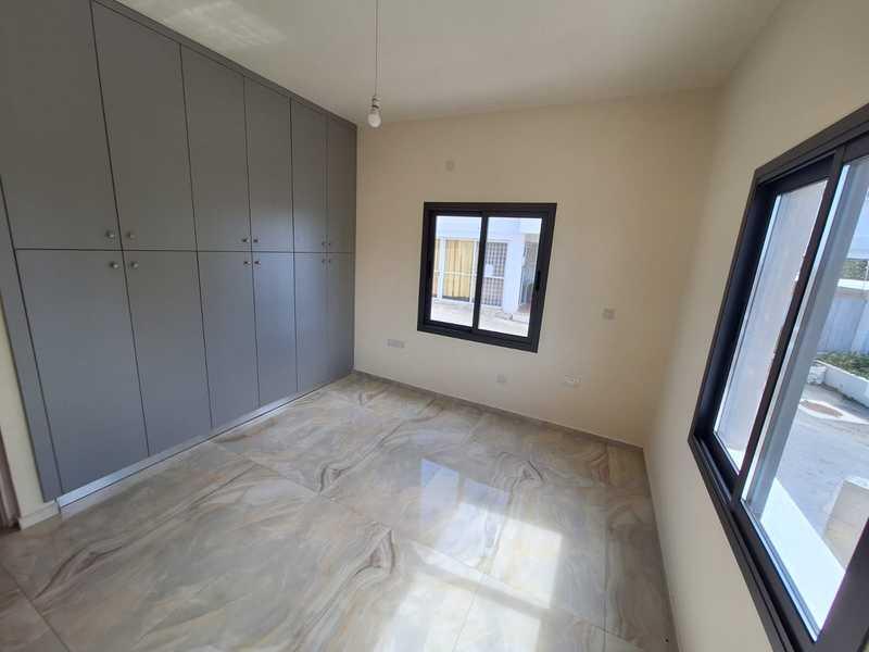 2-bedroom semi-detached to rent: https://www.bazaraki.com/adv/5794561_2-bedroom-semi-detached-to-rent (www.bazaraki.com)