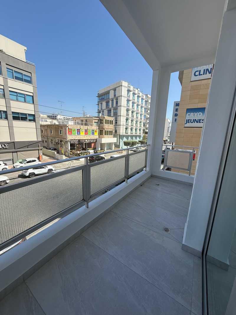 1-bedroom apartment to rent: https://www.bazaraki.com/adv/5786438_1-bedroom-apartment-to-rent (www.bazaraki.com)
