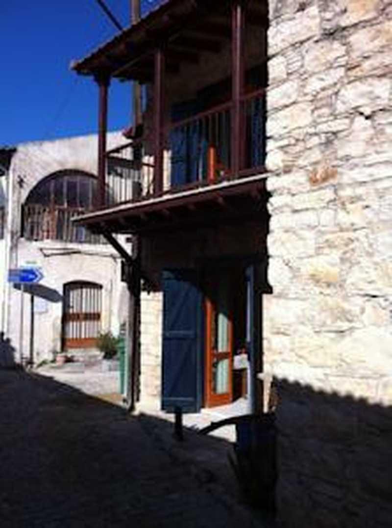 1-bedroom semi-detached to rent: https://www.bazaraki.com/adv/5793493_1-bedroom-semi-detached-to-rent (www.bazaraki.com)