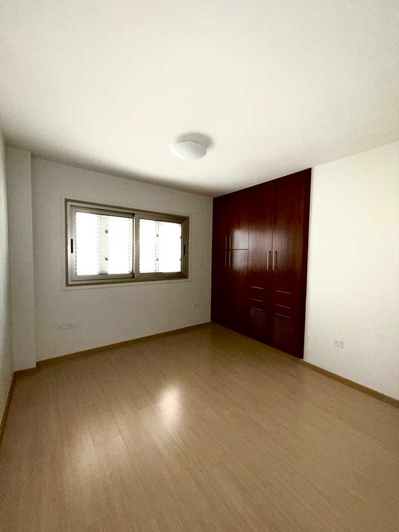 2-bedroom apartment to rent: https://www.bazaraki.com/adv/5797221_2-bedroom-apartment-to-rent (www.bazaraki.com)