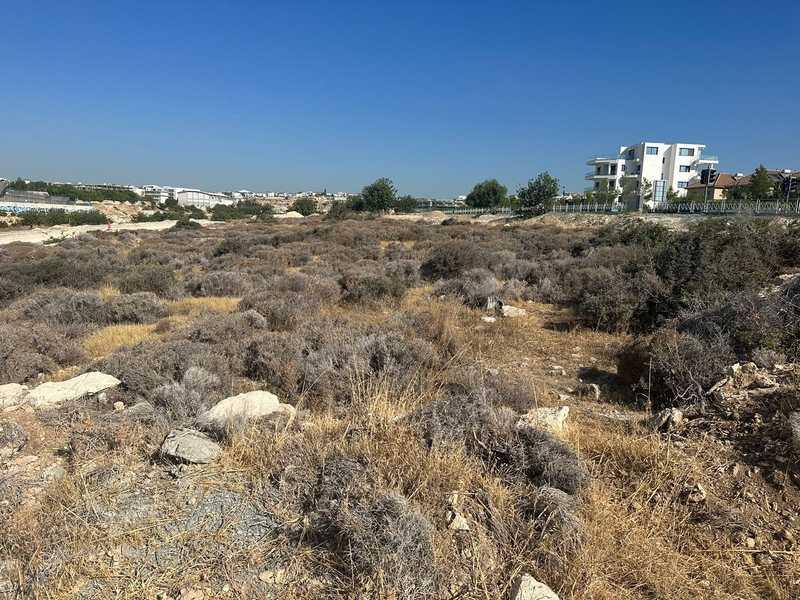 Residential land 540 m²: https://www.bazaraki.com/adv/5786931_residential-land-540-m2 (www.bazaraki.com)
