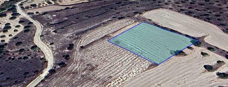 Residential land 3011 m²: https://www.bazaraki.com/adv/5793654_residential-land-3011-m2 (www.bazaraki.com)