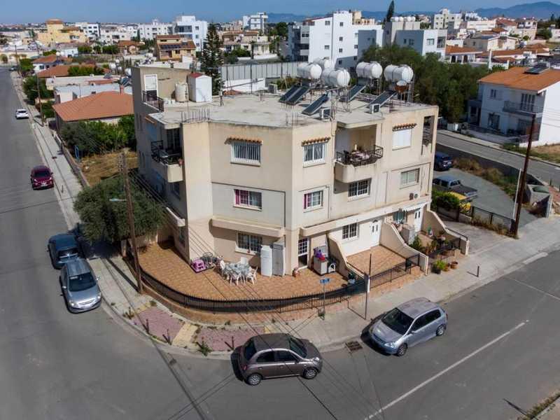 3-bedroom apartment for sale: https://www.bazaraki.com/adv/5798195_3-bedroom-apartment-for-sale (www.bazaraki.com)