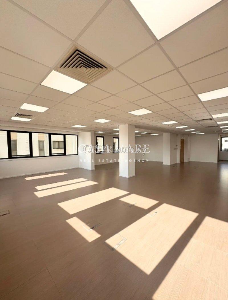 3 bedrooms Office in Strovolos: https://www.offer.com.cy/en/3-bedrooms-office-in-strovolos/21-816635/ (www.offer.com.cy)