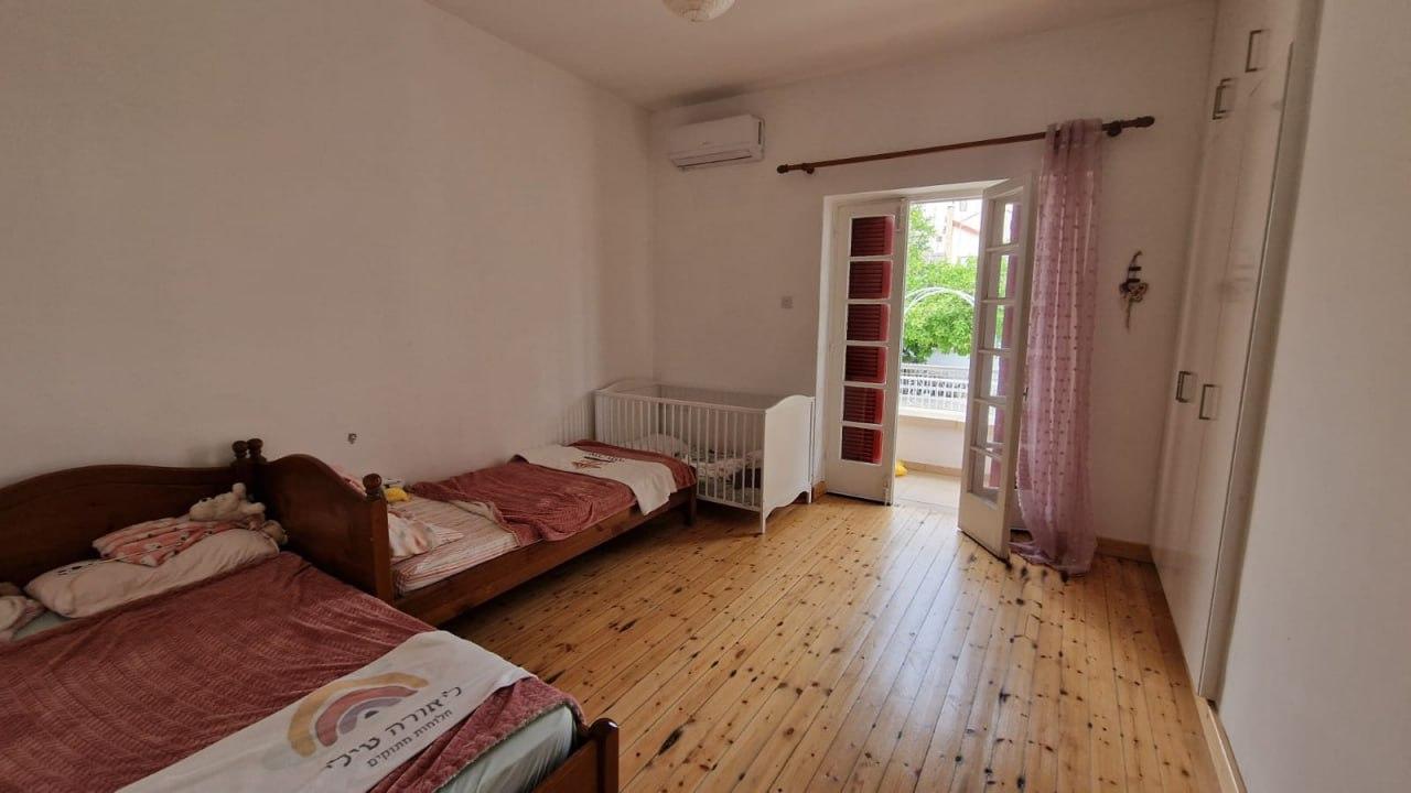 3-bedroom house in Larnaca №153302: https://dom.com.cy/en/catalog/rent/153302/ (dom.com.cy)