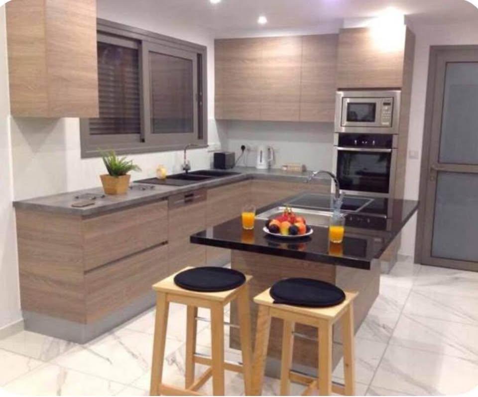 3 bedroom villa - holiday accommodation / daily rate €380: https://www.facebook.com/marketplace/item/990462763302057 (www.facebook.com)