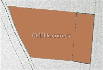 Two plots Of 4043 Sq.M. In Dali, Nicosia: https://www.offer.com.cy/en/two-plots-of-4043-sq-m-in-dali-nicosia/21-619809/ (www.offer.com.cy)