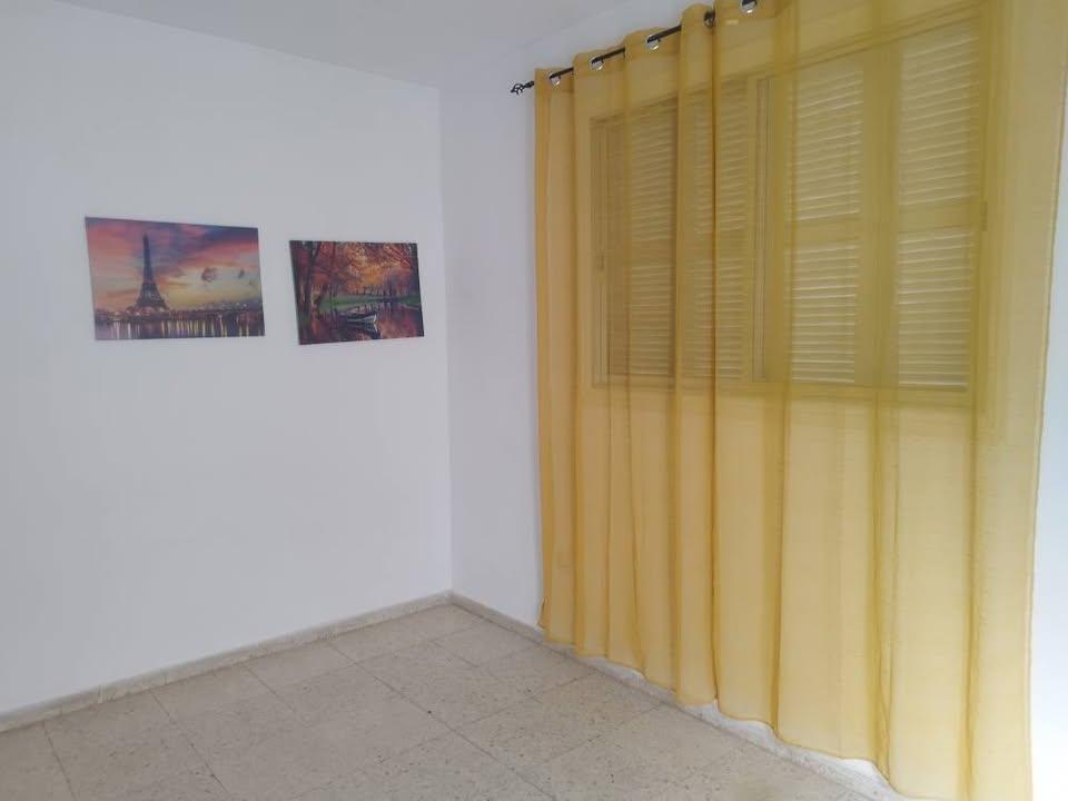 STUDIO FOR RENT: https://www.facebook.com/marketplace/item/1061664422518568 (www.facebook.com)