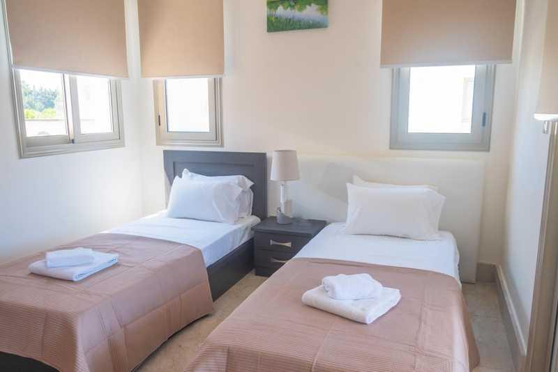 4-bedroom villa to rent: https://www.bazaraki.com/adv/5765693_4-bedroom-villa-to-rent (www.bazaraki.com)