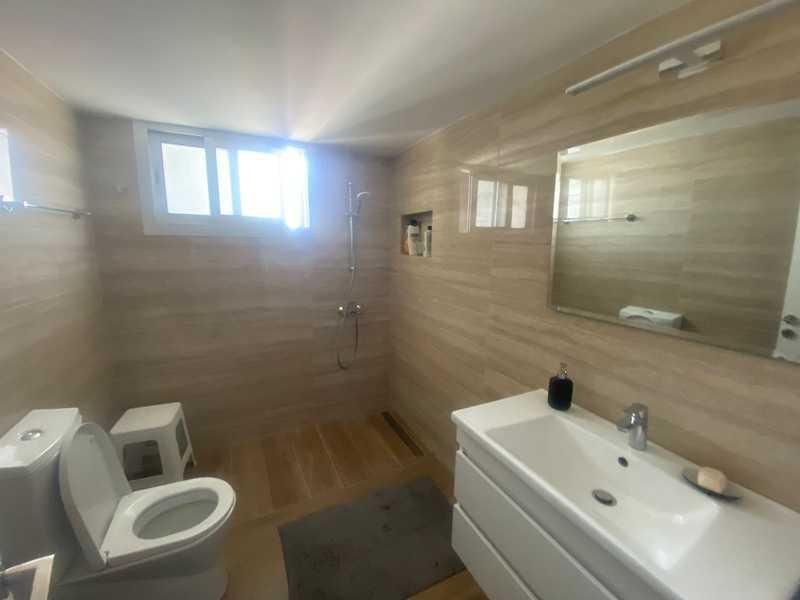 3-bedroom penthouse to rent: https://www.bazaraki.com/adv/5797117_3-bedroom-penthouse-to-rent (www.bazaraki.com)