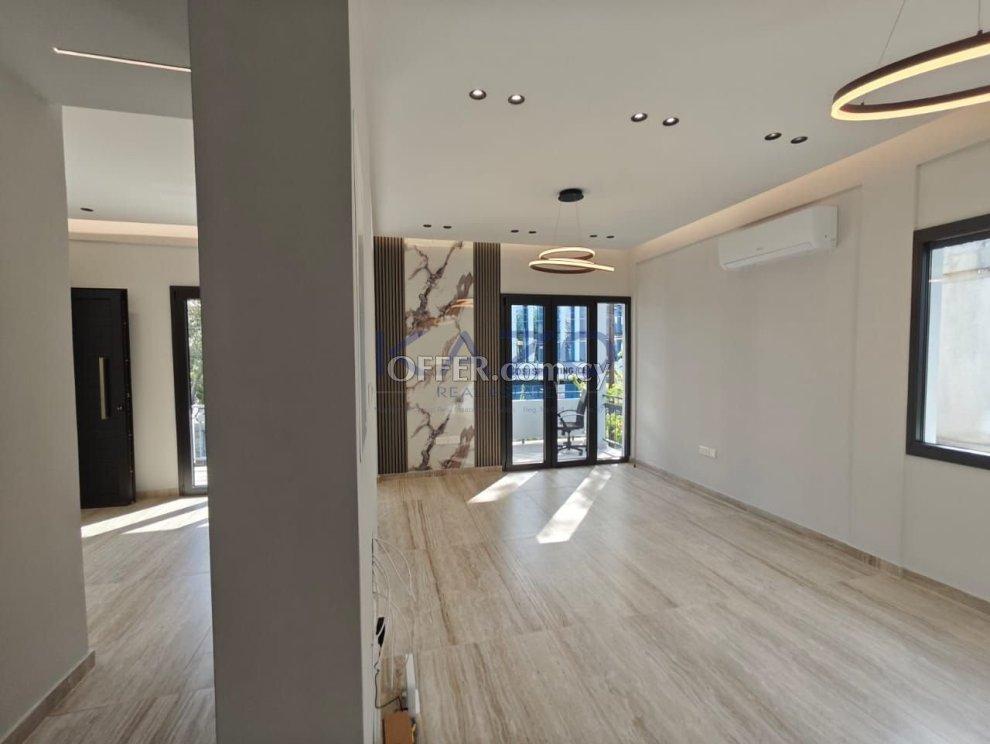Modern Fully Furnished Top Floor Apartment in Neapolis: https://www.offer.com.cy/en/modern-fully-furnished-top-floor-apartment-in-neapolis/21-816629/ (www.offer.com.cy)