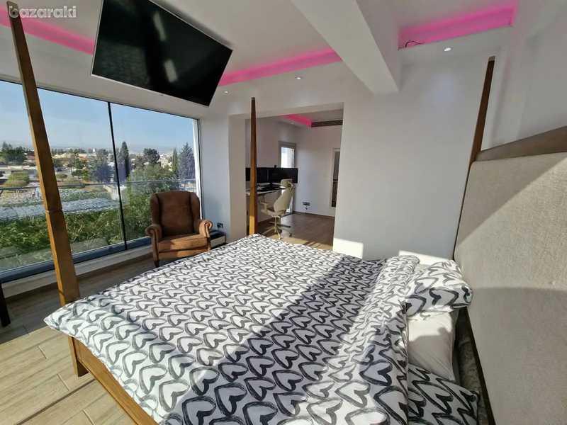 3-bedroom penthouse to rent: https://www.bazaraki.com/adv/5795286_3-bedroom-penthouse-to-rent (www.bazaraki.com)