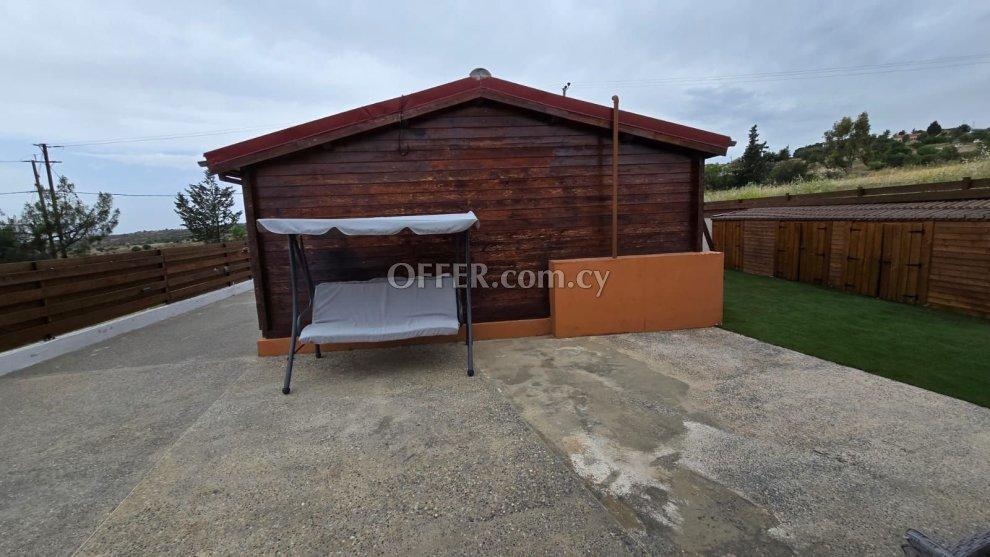 1 Bed House for rent in Lofou, Limassol: https://www.offer.com.cy/en/1-bed-house-for-rent-in-lofou-limassol/21-817059/ (www.offer.com.cy)
