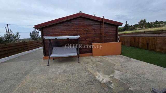 1 Bed House for rent in Lofou, Limassol: https://www.offer.com.cy/en/1-bed-house-for-rent-in-lofou-limassol/21-817059/ (www.offer.com.cy)