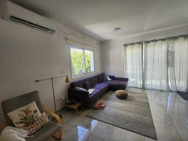 3-bedroom detached house to rent: https://www.bazaraki.com/adv/5796686_3-bedroom-detached-house-to-rent (www.bazaraki.com)