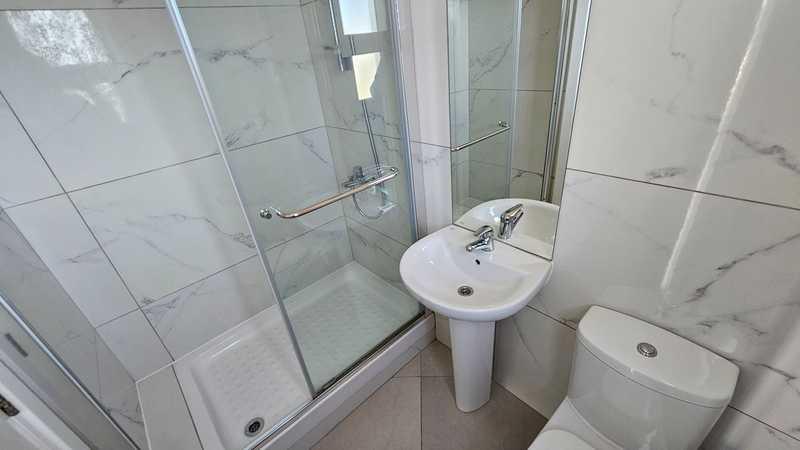 3-bedroom penthouse to rent: https://www.bazaraki.com/adv/5797210_3-bedroom-penthouse-to-rent (www.bazaraki.com)