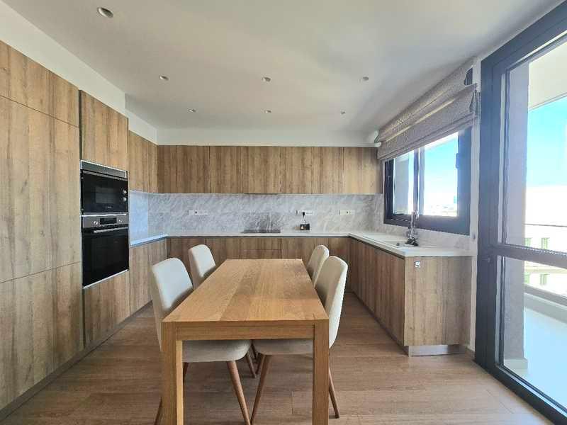 3-bedroom apartment to rent: https://www.bazaraki.com/adv/5787587_3-bedroom-apartment-to-rent (www.bazaraki.com)