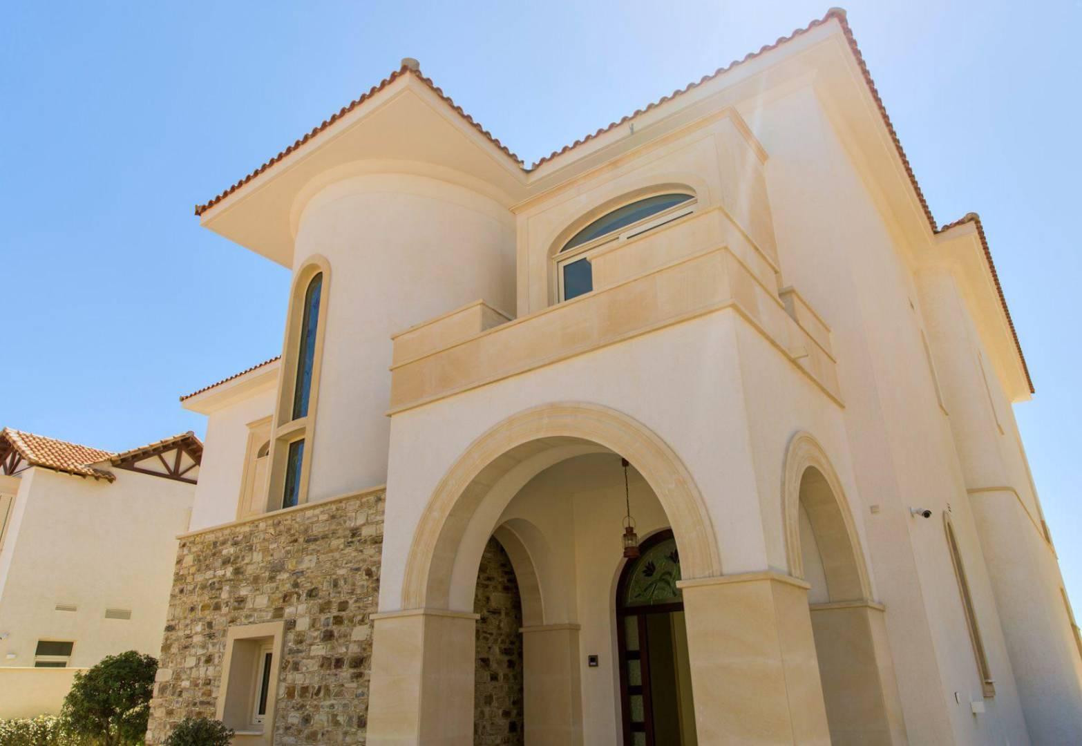 New 7-bedroom villa in Larnaca № 153410: https://dom.com.cy/en/catalog/sale/153410/ (dom.com.cy)