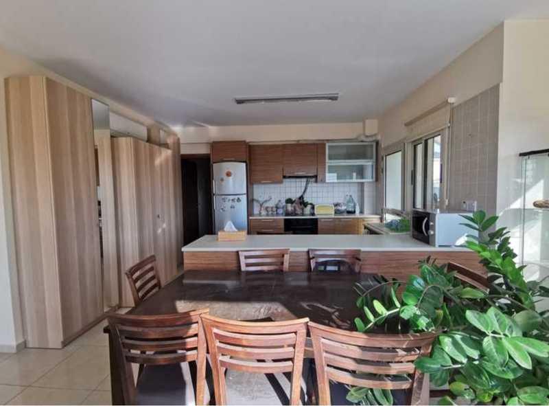 3-bedroom penthouse to rent: https://www.bazaraki.com/adv/5790512_3-bedroom-penthouse-to-rent (www.bazaraki.com)