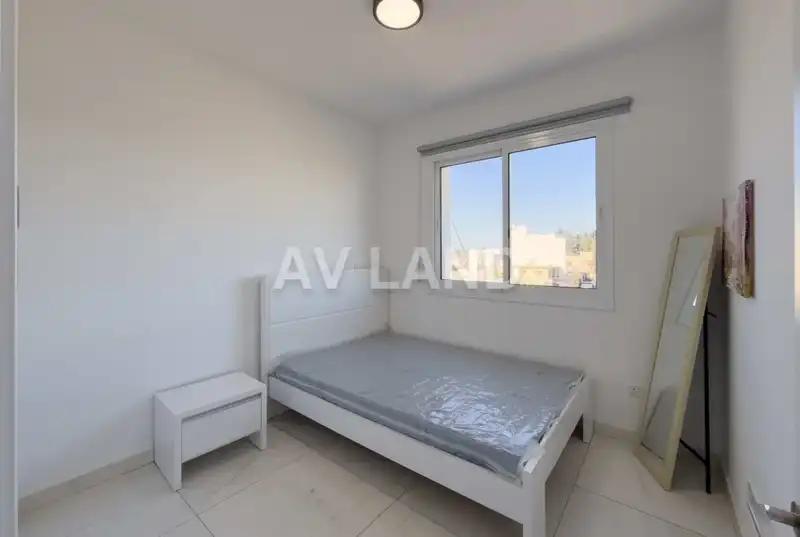 3-bedroom penthouse to rent: https://www.bazaraki.com/adv/5787598_3-bedroom-penthouse-to-rent (www.bazaraki.com)