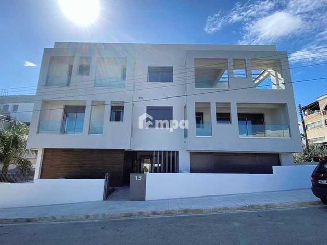 2-bedroom apartment to rent: https://www.bazaraki.com/adv/5797823_2-bedroom-apartment-to-rent (www.bazaraki.com)