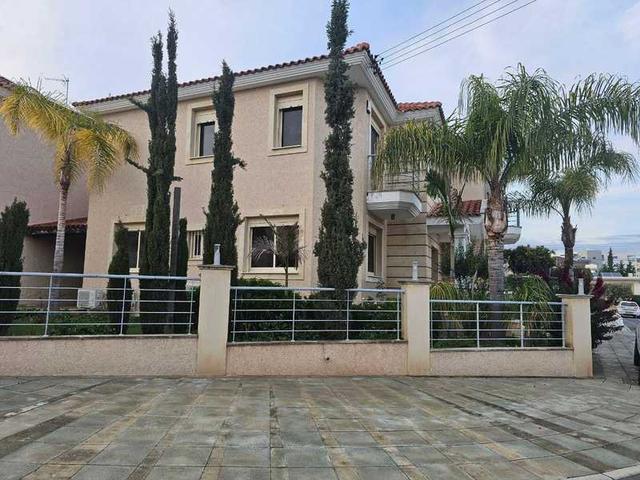5-bedroom detached house to rent: https://www.bazaraki.com/adv/5793623_5-bedroom-detached-house-to-rent (www.bazaraki.com)