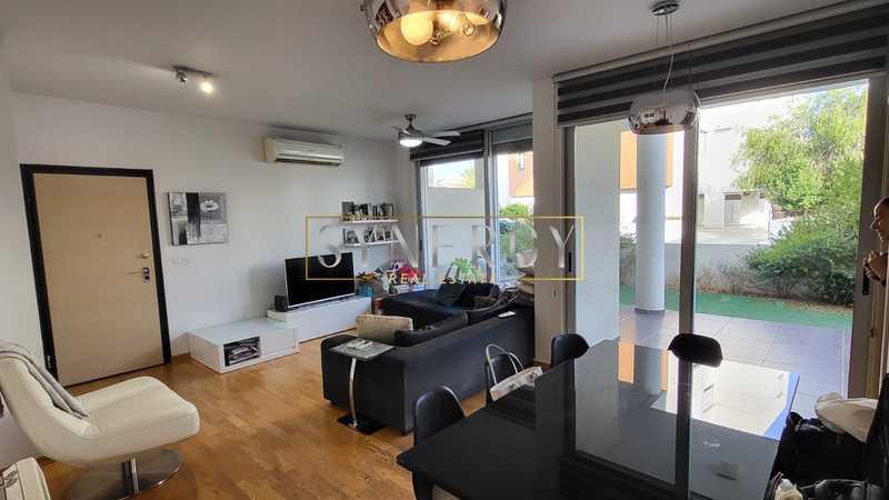 3-bedroom apartment for sale: https://www.bazaraki.com/adv/5795488_3-bedroom-apartment-for-sale (www.bazaraki.com)
