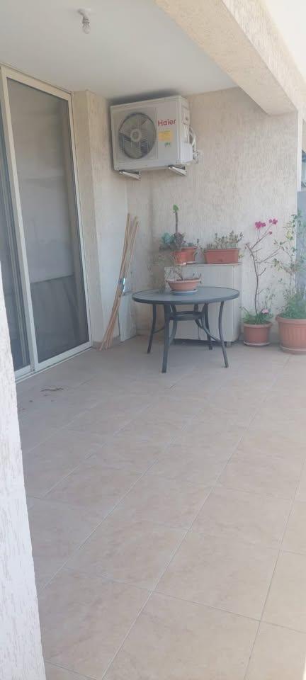 3 Beds 1 Bath Apartment/condo: https://www.facebook.com/marketplace/item/1193185722031928 (www.facebook.com)