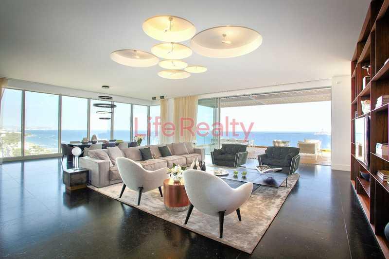 4-bedroom penthouse for sale: https://www.bazaraki.com/adv/5778708_4-bedroom-penthouse-for-sale (www.bazaraki.com)