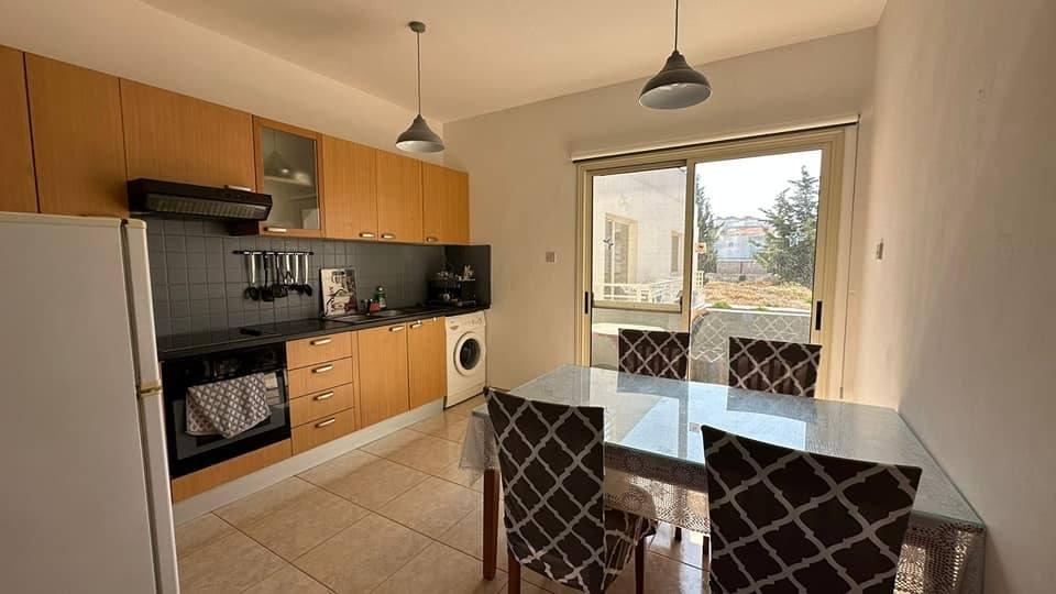 2-Bedroom Apartment in Universal with Roof Terrace!: https://www.facebook.com/marketplace/item/1186381653231128 (www.facebook.com)