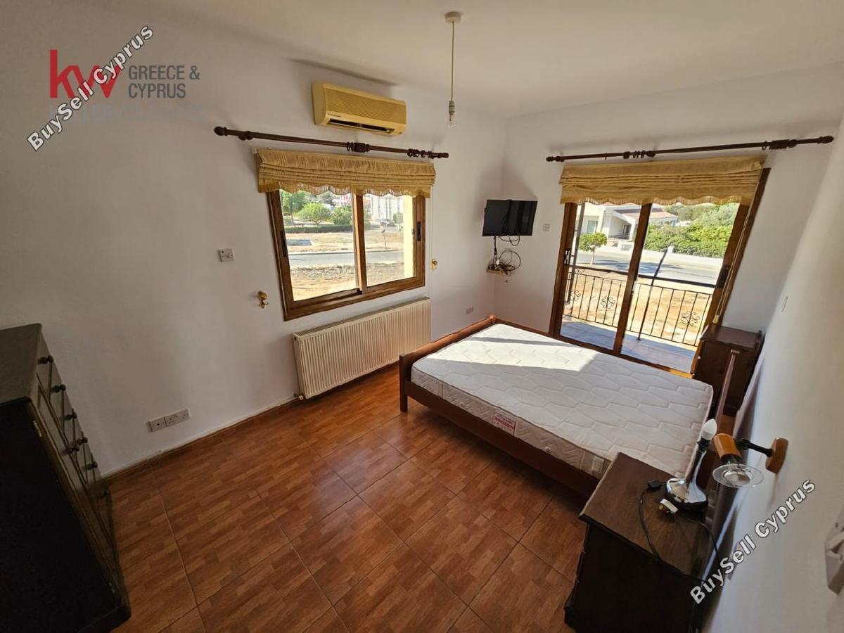 3 Bedroom Semi-detached house to rent in Faneromeni, Larnaca: https://www.buysellcyprus.com/property-for-rent/larnaca/faneromeni/3-bed-semi-detached-house-to-rent-faneromeni-larnaca-1800356.html (www.buysellcyprus.com)