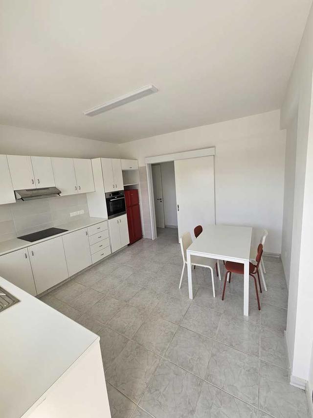 3-bedroom apartment to rent: https://www.bazaraki.com/adv/5786477_3-bedroom-apartment-to-rent (www.bazaraki.com)