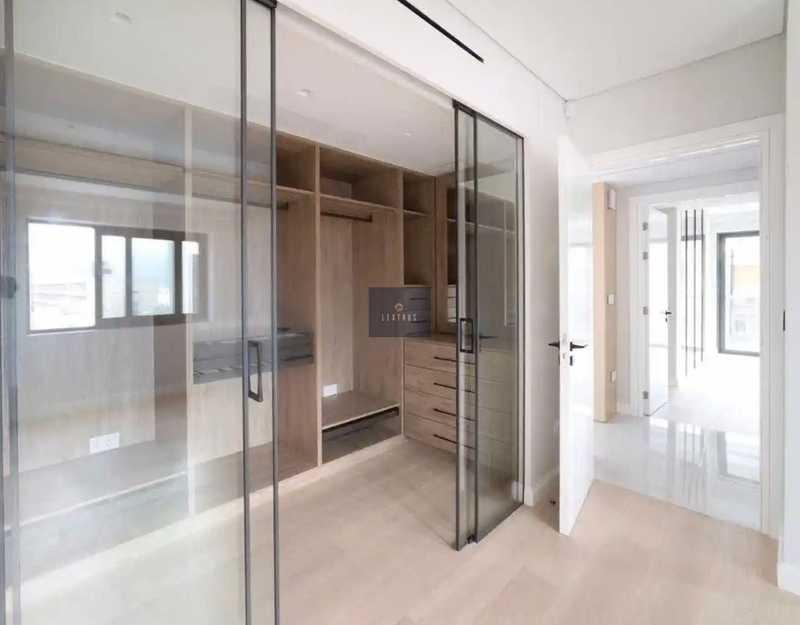 3-bedroom apartment to rent: https://www.bazaraki.com/adv/5791323_3-bedroom-apartment-to-rent (www.bazaraki.com)