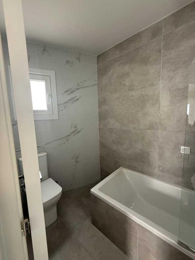 3-bedroom apartment to rent: https://www.bazaraki.com/adv/5798680_3-bedroom-apartment-to-rent (www.bazaraki.com)