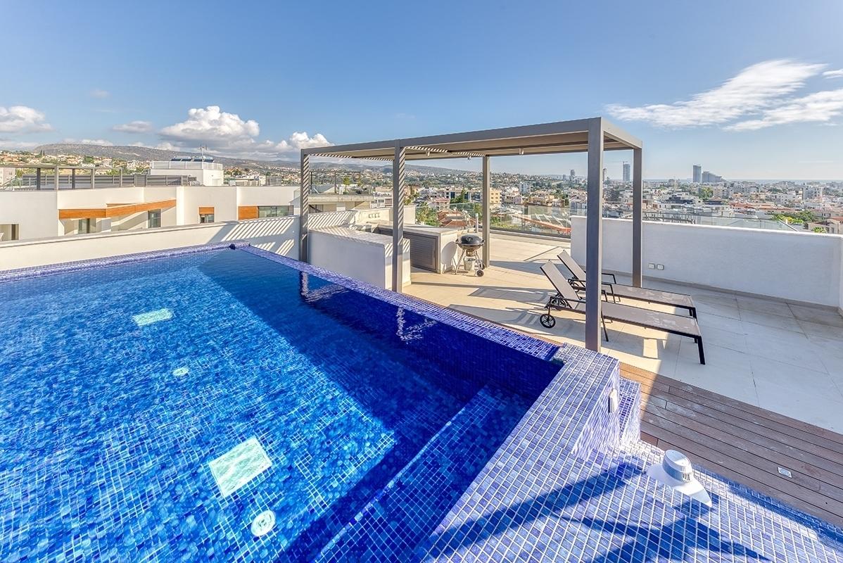 4-bedroom penthouse in Limassol №150196: https://dom.com.cy/en/catalog/rent/150196/ (dom.com.cy)