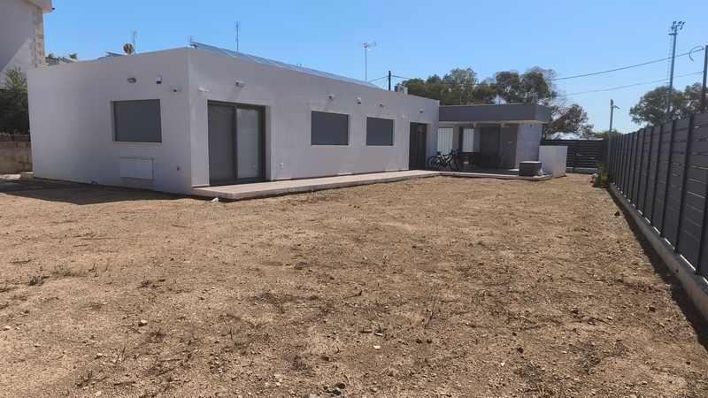 5-bedroom detached house for sale: https://www.bazaraki.com/adv/5786449_5-bedroom-detached-house-for-sale (www.bazaraki.com)