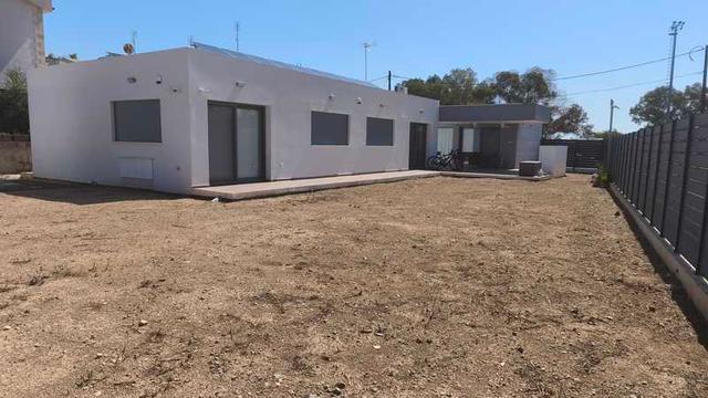 5-bedroom detached house for sale: https://www.bazaraki.com/adv/5786449_5-bedroom-detached-house-for-sale (www.bazaraki.com)