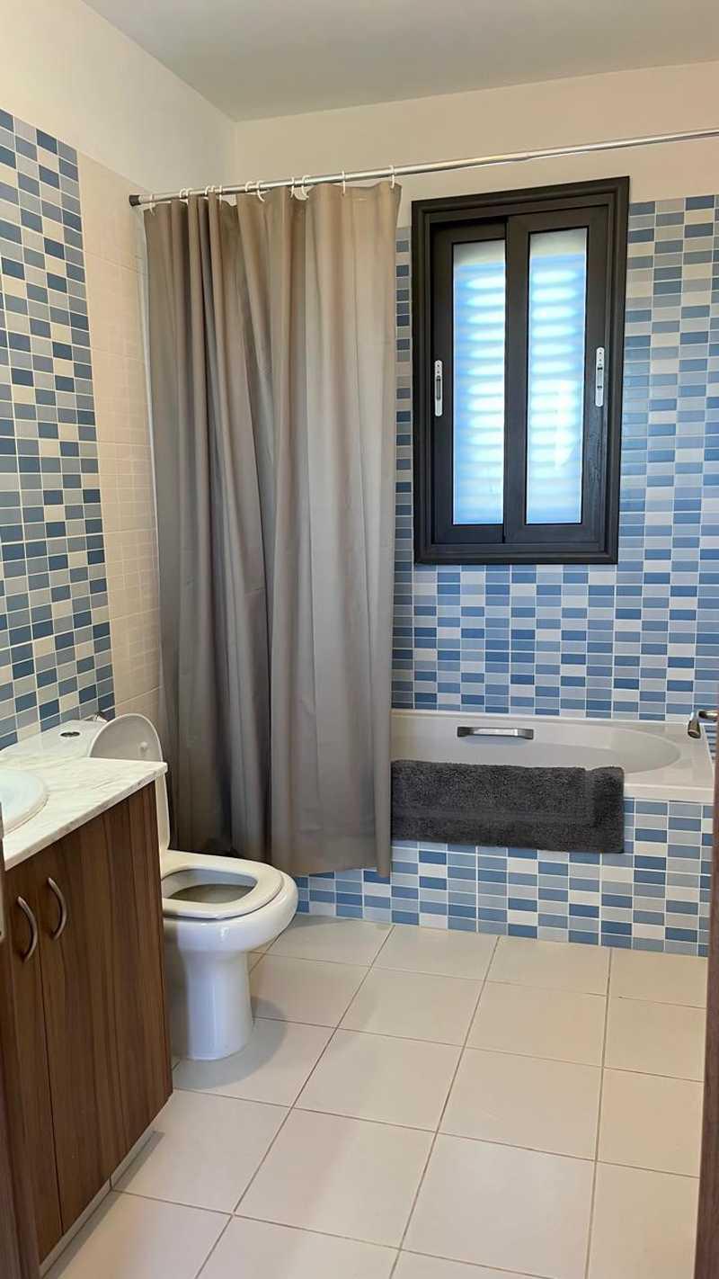 3-bedroom villa to rent: https://www.bazaraki.com/adv/5792476_3-bedroom-villa-to-rent (www.bazaraki.com)