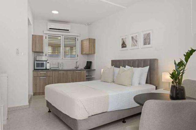 1-bedroom apartment to rent: https://www.bazaraki.com/adv/5786980_1-bedroom-apartment-to-rent (www.bazaraki.com)
