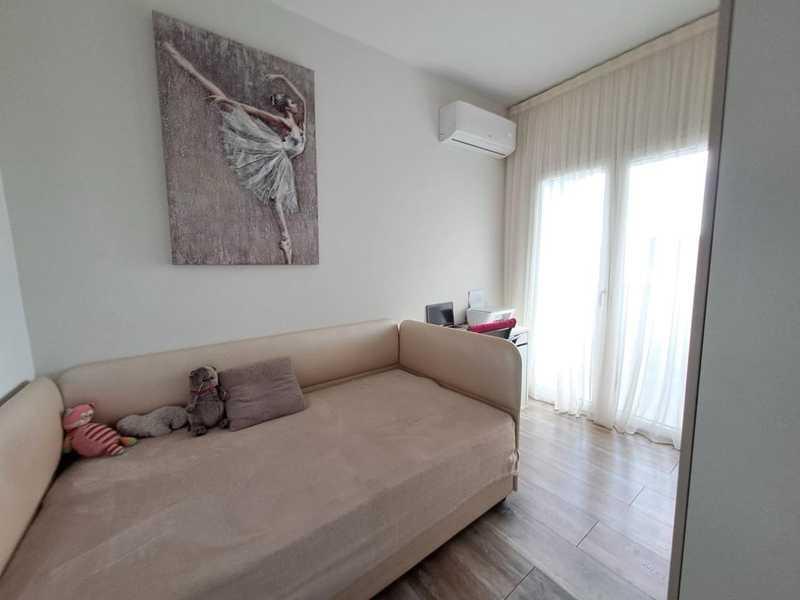 4-bedroom apartment for sale: https://www.bazaraki.com/adv/5791231_4-bedroom-apartment-for-sale (www.bazaraki.com)