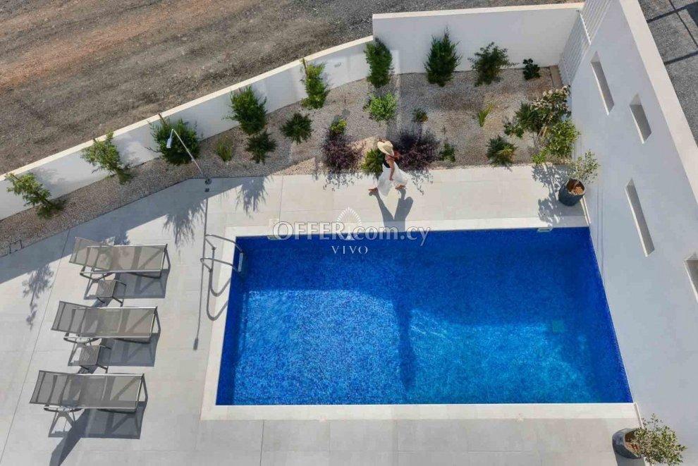 MODERN SEASIDE VILLA OF 3 BEDROOM IN PERNERA: https://www.offer.com.cy/en/modern-seaside-villa-of-3-bedroom-in-pernera/21-693616/ (www.offer.com.cy)