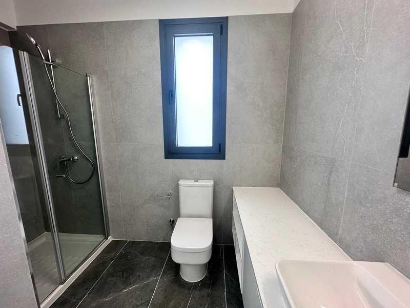 3-bedroom apartment to rent: https://www.bazaraki.com/adv/5786954_3-bedroom-apartment-to-rent (www.bazaraki.com)