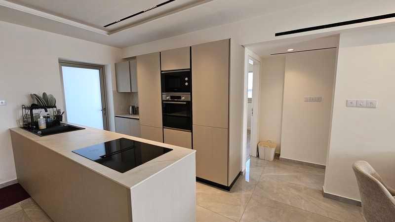 2-bedroom apartment to rent: https://www.bazaraki.com/adv/5795076_2-bedroom-apartment-to-rent (www.bazaraki.com)