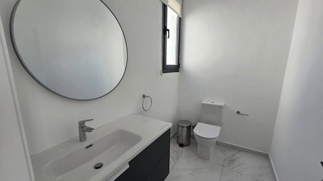 3 Beds 2.5 Baths House: https://www.facebook.com/marketplace/item/698778139256348 (www.facebook.com)